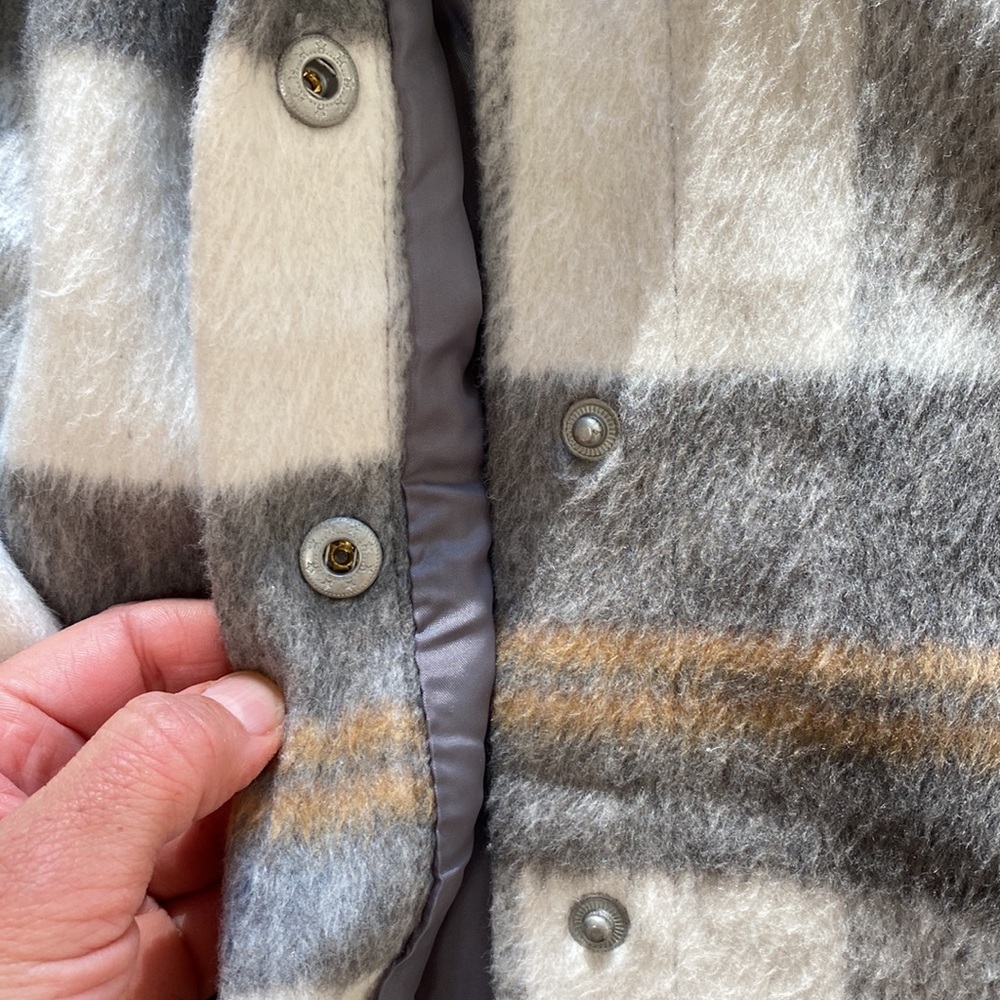 Gorgeous Lined Shacket! - image 3